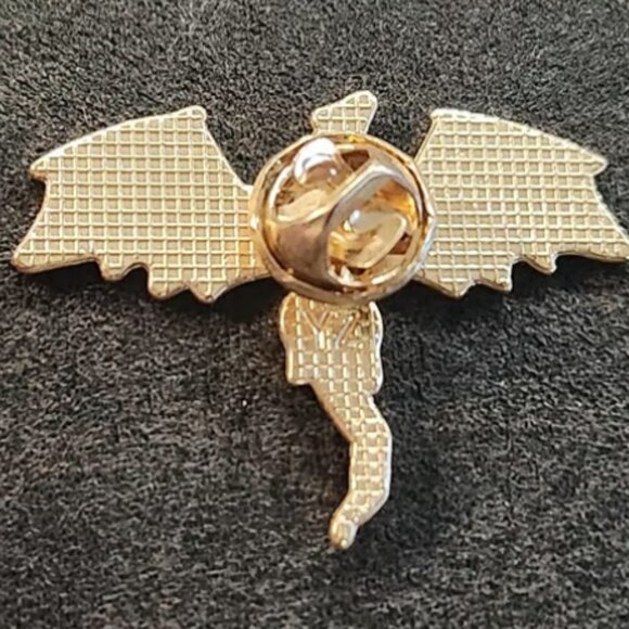 White Dragon Pin - Picture 2 of 2